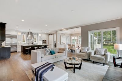 Spacious Kitchen Area